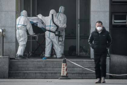 un troisième mort, l'épidémie gagne le pays.jpg
