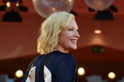La Mostra ouvre, comme un défi au virus qui a fermé les cinémas.jpg