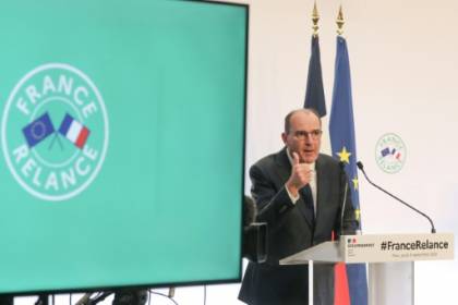 Ouverture d'une conférence sociale à Matignon en pleine accélération de l'épidémie.jpg