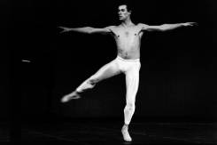 Légende de la danse, Patrick Dupond parti rejoin.jpg