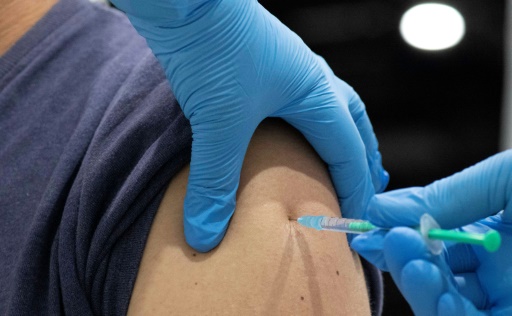 Covid-19 : la moitié de la population de l'UE complètement vaccinée (comptage AFP)