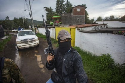 Contre les Narcos au Mexique, des agriculteurs prennent les armes.jpg
