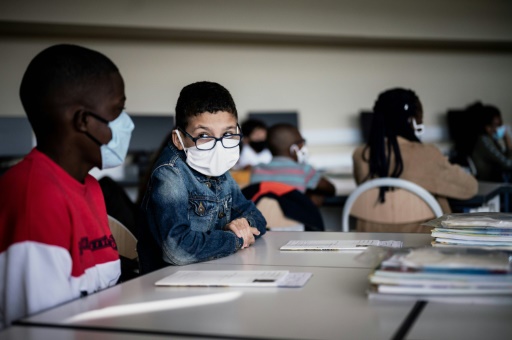 Le port du masque à l'école primaire à nouveau obligatoire en France