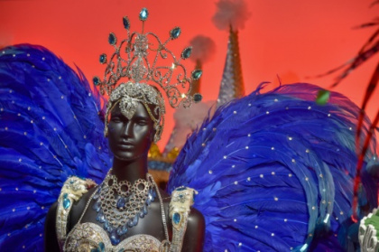Les strass du carnaval de Rio au musée des costumes de scène à Moulins.jpg