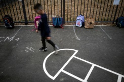 Rentrée des classes dans la zone B : la récré sans les masques