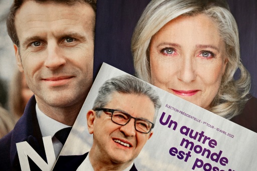 Présidentielle : Macron et Le Pen se jettent dans un duel qui s'annonce serré