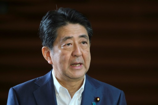 Japon : attaque par balle contre l'ex-Premier ministre Shinzo Abe, craintes pour sa vie