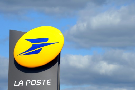 La Poste enterre le timbre rouge traditionnel, qui se dématérialise