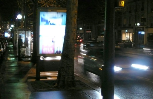 Les publicités lumineuses devront être éteintes en cas de menace sur l'approvisionnement électrique