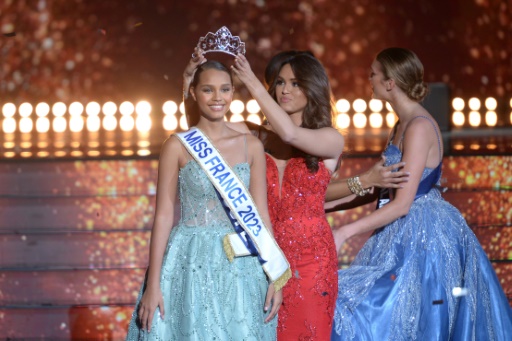 Miss Guadeloupe, Indira Ampiot, élue Miss France 2023