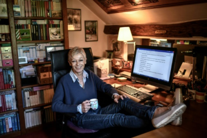 Françoise Bourdin, la (quasi) inconnue aux 15 millions de livres.jpg Françoise Bourdin, la (quasi) inconnue aux 15 millions de livres.jpg