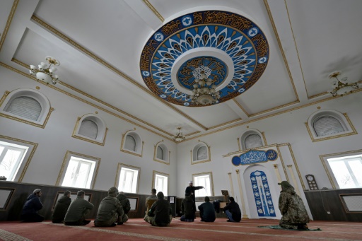 Prier pour la "victoire" : les musulmans d'Ukraine observent le ramadan