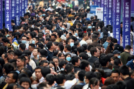 En Chine, reprise à la peine et chômage record chez les jeunes