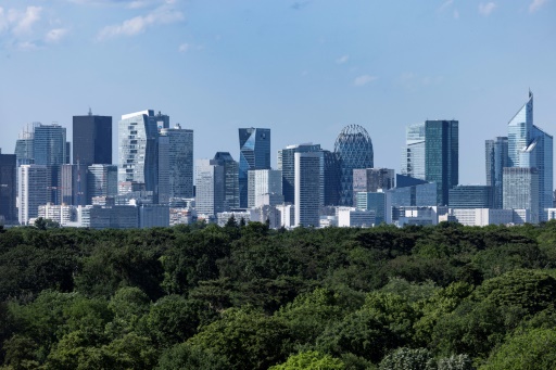 La Défense veut plus de commerces au pied de ses tours