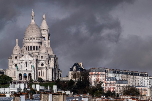 Montmartre (en)chanté ! : visite du quartier parisien en chansons