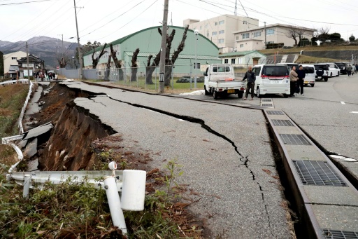 30 morts au Japon après un puissant séisme, d'importants dégâts matériels