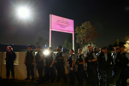 Attaque au couteau dans une église près de Sydney : un "acte terroriste", un adolescent arrêté