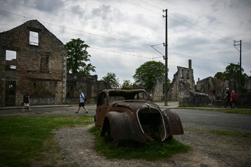 A Oradour-sur-Glane, "l'urgence" de sauver les pierres, derniers témoins du massacre