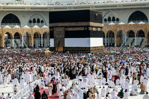 Les pèlerins clandestins affluent à La Mecque pour le hajj