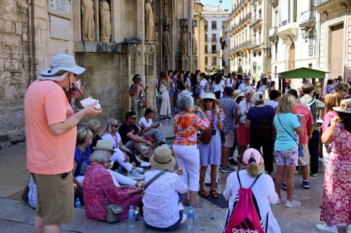 Tourisme: l'Espagne vers un été record, en plein ras-le-bol des habitants.