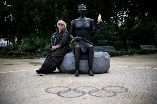 Ode au multiculturalisme, la sculpture symbole des JO dévoilée à Paris