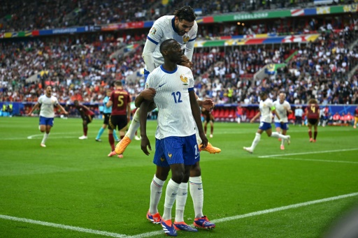 Euro-2024 : les Bleus passent en quarts au forceps et au mental