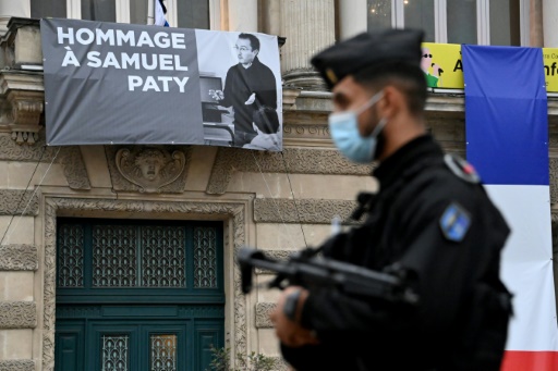 Ouverture du procès de huit personnes impliquées dans l'assassinat de Samuel Paty