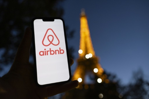 Le parlement donne son feu vert définitif à la régulation des locations de type Airbnb