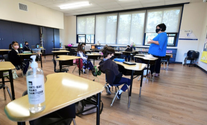 Dans une salle de classe de La Puente en Californie pendant le Covid-19, le 16 novembre 2020