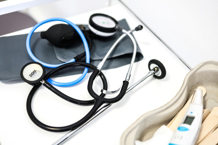 Tous soignés à la même enseigne ? Pas vraiment, selon la Défenseure des droits
