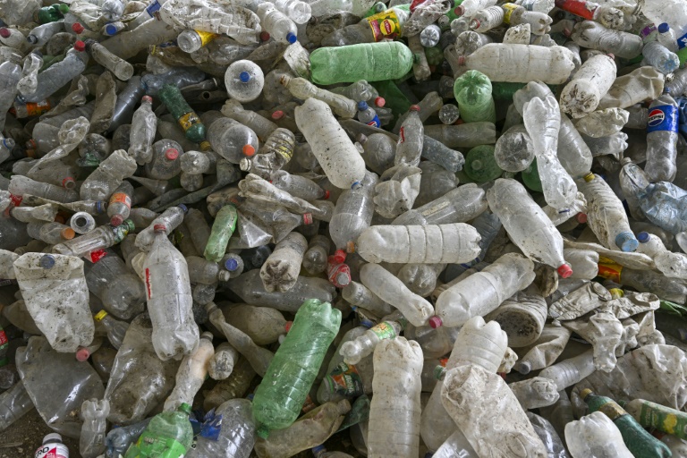 Pollution plastique : quelques heures pour un impossible traité
