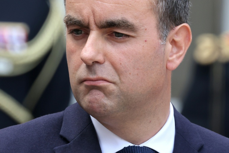 Des socialistes au RN, Lecornu reçoit ses opposants avant une grande journée d'action