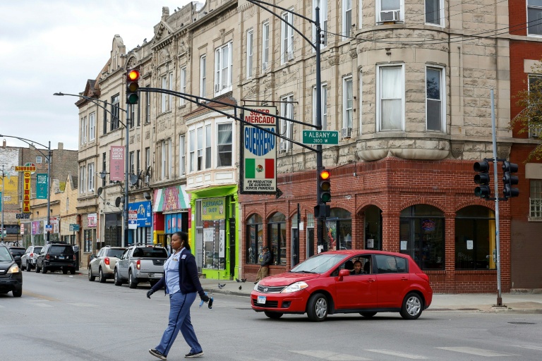Alors que les descentes s'intensifient, l'économie latino de Chicago s'effondre