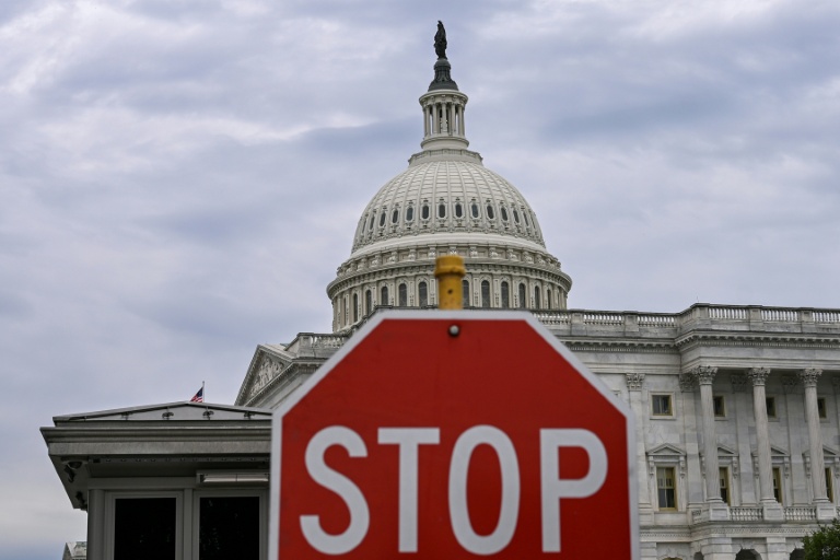 Les Etats-Unis entrent en paralysie budgétaire, sans issue visible à court terme