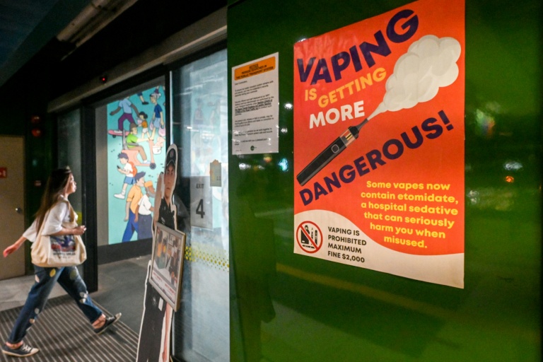 "Zombies" : Singapour sévit face aux cigarettes électroniques contenant de la drogue
