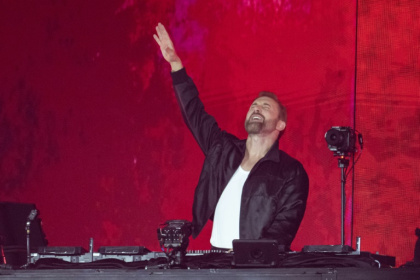 Le DJ français David Guetta en concert lors de la Fête de la musique, le 21 juin 2025 à Marseille - MIGUEL MEDINA (AFP) Le DJ français David Guetta en concert lors de la Fête de la musique, le 21 juin 2025 à Marseille - MIGUEL MEDINA (AFP)
