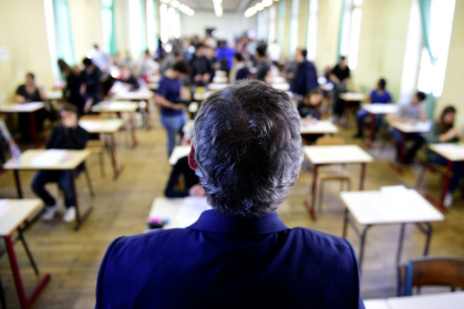 La situation des enseignants français est "préoccupante" pour l'OCDE, qui publie mardi sa dernière étude internationale Talis sur l'enseignement et l'apprentissage - MARTIN BUREAU (AFP) La situation des enseignants français est "préoccupante" pour l'OCDE, qui publie mardi sa dernière étude internationale Talis sur l'enseignement et l'apprentissage - MARTIN BUREAU (AFP)