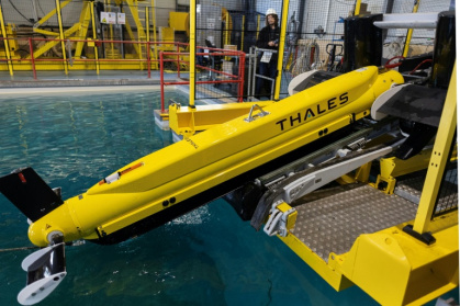 Mise à l'eau par télécommande du sonar Tsam de Thales du programme de la lutte contre les mines franco-britannique MMCM à Brest, le 1er octobre 2025 - Fred TANNEAU (AFP) Mise à l'eau par télécommande du sonar Tsam de Thales du programme de la lutte contre les mines franco-britannique MMCM à Brest, le 1er octobre 2025 - Fred TANNEAU (AFP)