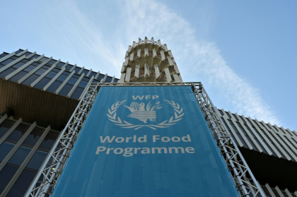 Le PAM estime que coupes dans les financements de l'aide humanitaire risquent d'exposer jusqu'à 13,7 millions de personnes à des niveaux de faim extrêmes à l'échelle mondiale - Alberto PIZZOLI (AFP) Le PAM estime que coupes dans les financements de l'aide humanitaire risquent d'exposer jusqu'à 13,7 millions de personnes à des niveaux de faim extrêmes à l'échelle mondiale - Alberto PIZZOLI (AFP)