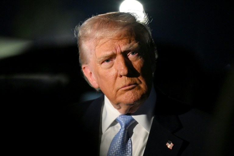 Trump soutient finalement un vote à la Chambre sur la publication du dossier Epstein