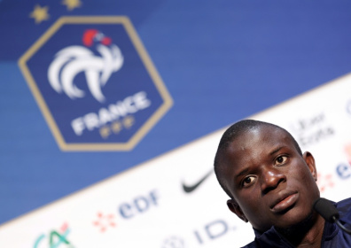 Le joueur de l'équipe de France N'Golo Kanté, rappelé par Didier Deschamps pour les matches de qualification au Mondial-2026, à Clairefontaine en novembre 2024 - FRANCK FIFE (AFP)