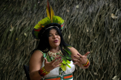 La ministre des Peuples indigènes du Brésil, Sonia Guajajara, à la COP30 à Belém, le 7 novembre 2025 - Pablo PORCIUNCULA (AFP)