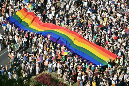 Marche de la commauté LGBTQ à Budapest, le 28 juin 2025, en Hongrie - Attila KISBENEDEK (AFP)