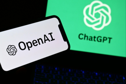 Neuf jurés californiens entament lundi leurs délibérations au procès des créateurs de ChatGPT, accusés par Elon Musk d'avoir détourné ses dons et trahi la promesse philanthropique d'OpenAI - MARCO BERTORELLO (AFP)