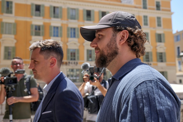 Procès Pormanove: bracelet, sursis et bannissement numérique requis contre les streamers