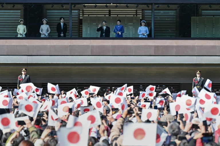 Japon: nouvelles règles sur la succession impériale, l'idée d'une femme empereur toujours exclue