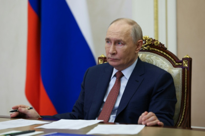 Le président russe Vladimir Poutine à Moscou le 13 juin 2026, photo diffusée par l'agence d'Etat russe Sputnik - VYACHESLAV PROKOFYEV (AFP)