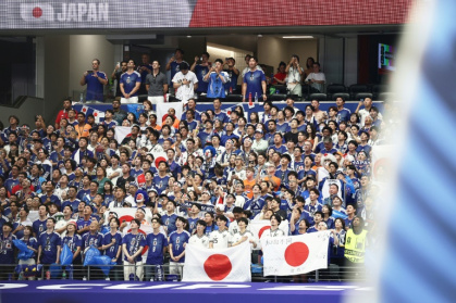 Les supporters japonais lors du match contre les Pays-Bas à la Coupe du monde à Arlington, Texas, le 14 juin - Aric Becker (AFP)