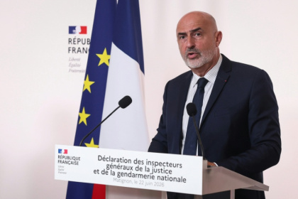 Stéphane Noël, chef de l'Inspection générale de la justice, lors de la remise du rapport sur l'affaire Lyhanna à Matignon, à Paris, le 22 juin 2026 - Ed JONES (AFP)