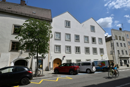 La maison natale d'Adolf Hitler à Braunau-am-Inn, en Autriche, le 16 juillet 2026 - KERSTIN JOENSSON (AFP)